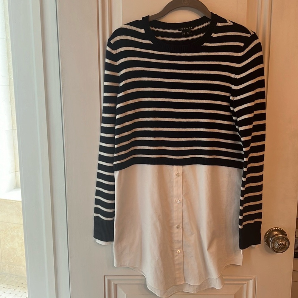 Theory Rymalia Striped Sweater/Button Down Shirt Bottom S66-49